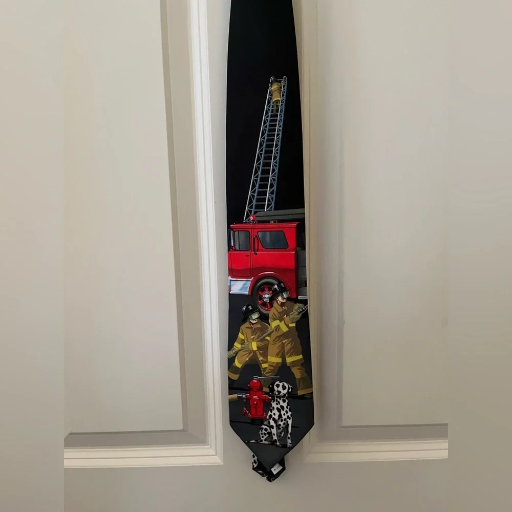 Vintage Men’s Ralph Marlin Firemen Firehouse Dalmation Dog Neck tie